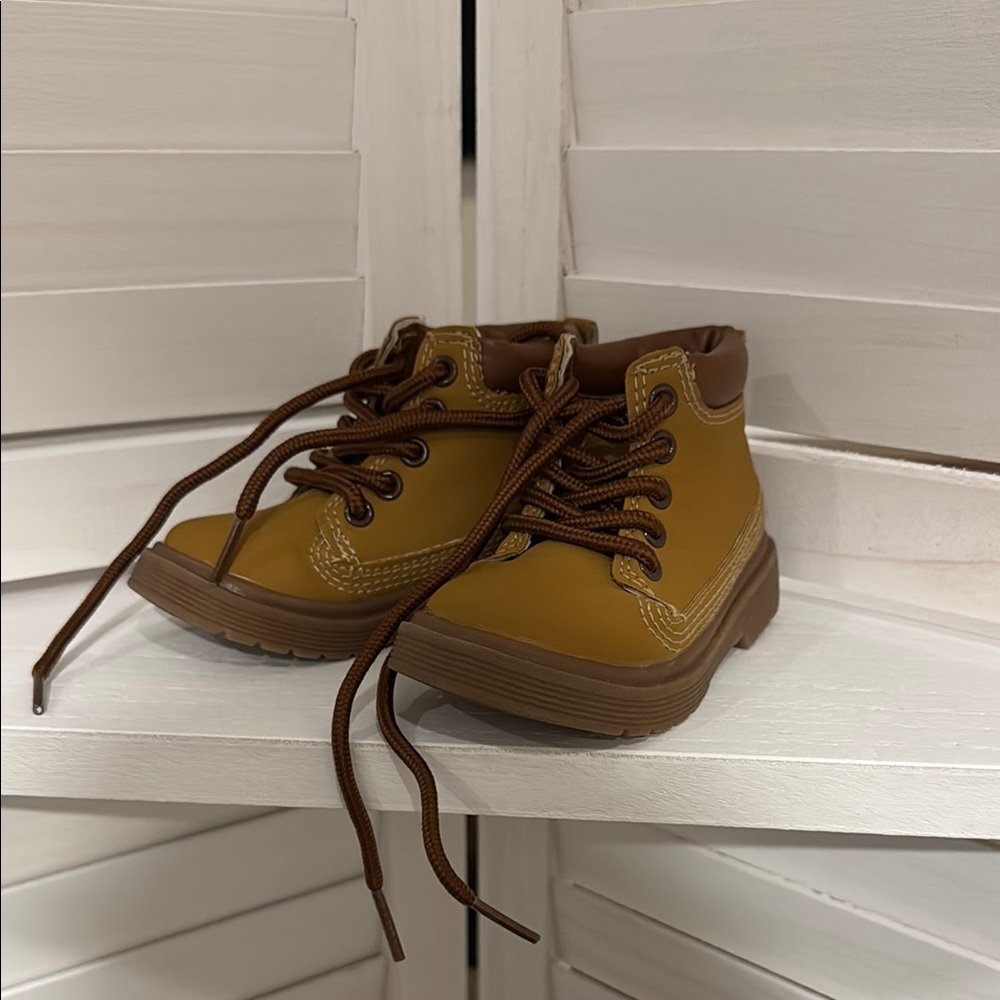 Kids- Brown work boots
